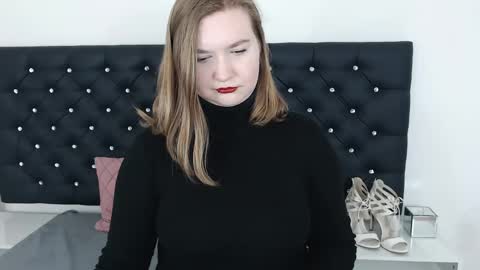 Snapshot of laraflirt chatting on February 13, 2025, 2:34 am LaraFlirt online show from February 13, 2025, 2:34 am