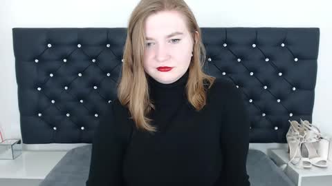 Snapshot of laraflirt chatting on March 5, 2025, 8:00 pm LaraFlirt online show from March 5, 2025, 8:00 pm