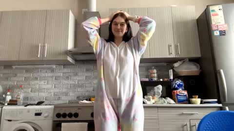 lara online show from March 7, 2026, 7:16 am