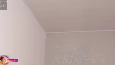 Lara  online show from November 19, 2025, 1:55 pm