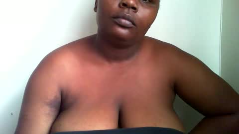 Snapshot of laralovex chatting on January 13, 2025, 11:30 am laralovex online show from January 13, 2025, 11:30 am