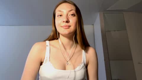 Snapshot of lareebuggie chatting on May 24, 2026, 11:37 am Eva online show from May 24, 2026, 11:37 am