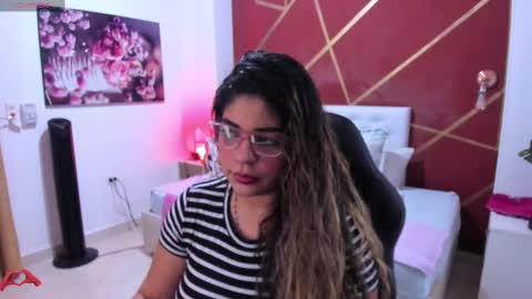 laris_park online show from December 2, 2024, 5:15 am