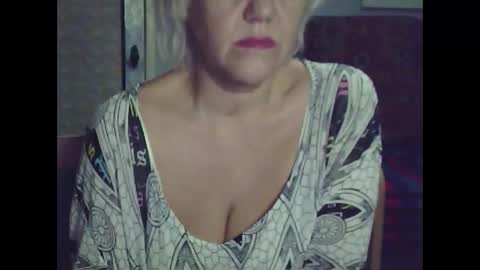 larisaq4ugo24 online show from February 7, 2025, 6:45 pm