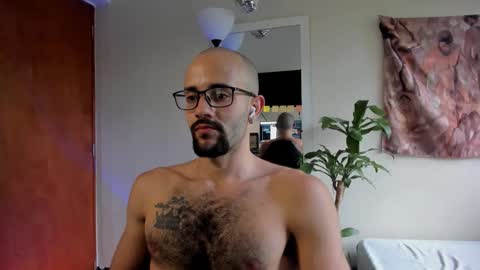 larry_stewart online show from April 12, 2026, 5:51 pm