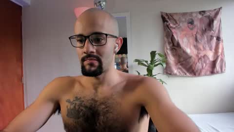 larry_stewart online show from April 16, 2026, 3:02 pm