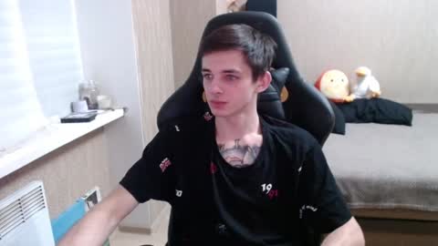 Snapshot of last_kenny chatting on December 4, 2024, 2:37 pm Kenny online show from December 4, 2024, 2:37 pm