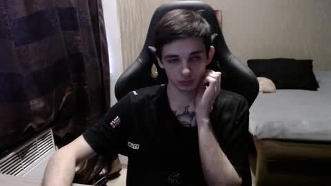 Snapshot of last_kenny chatting on November 4, 2025, 11:42 am Kenny online show from November 4, 2025, 11:42 am