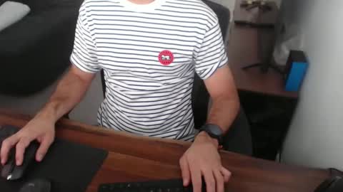 latexdave84 online show from February 2, 2026, 1:15 am