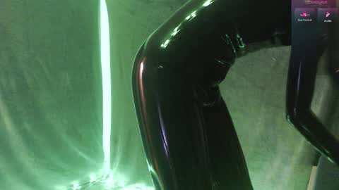 LatexGimp 712 online show from September 18, 2025, 3:03 pm