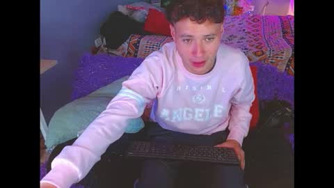 Snapshot of latin_boysxxx_ chatting on December 16, 2025, 6:57 pm latin_boysxxx_ online show from December 16, 2025, 6:57 pm