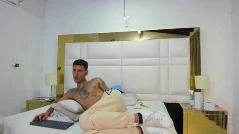 Johana y Santiago online show from September 28, 2025, 8:09 am