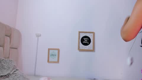 Snapshot of latin_couple20y chatting on April 14, 2026, 10:38 pm Johana y Santiago online show from April 14, 2026, 10:38 pm
