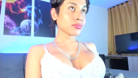 instagramlatin goddessx   im nikoll online show from January 25, 2025, 10:50 pm