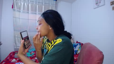 karen online show from October 7, 2025, 10:18 pm