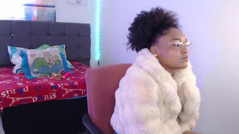 Snapshot of latin_rihanna_j chatting on February 25, 2026, 1:21 pm karen online show from February 25, 2026, 1:21 pm