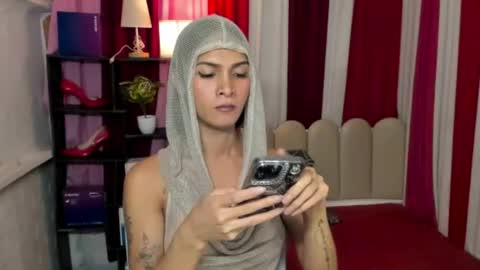 Snapshot of latina_asian chatting on June 7, 2026, 8:34 pm Latina Asian online show from June 7, 2026, 8:34 pm