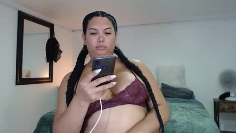 FLOR SALVAJE online show from October 5, 2025, 8:29 pm