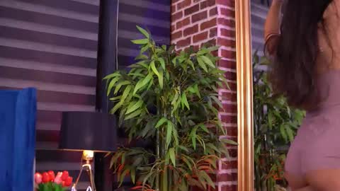 Latina online show from February 18, 2026, 6:26 pm