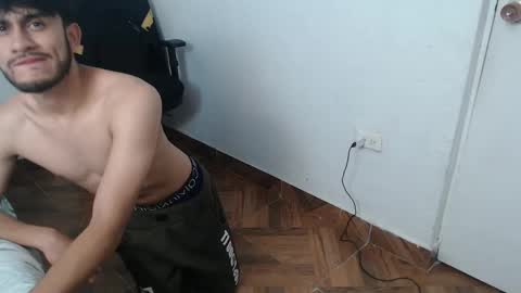 Snapshot of latinbunny7779 chatting on December 10, 2024, 6:11 am camilo online show from December 10, 2024, 6:11 am