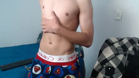 Snapshot of latinbunny7779 chatting on December 23, 2024, 4:22 am camilo online show from December 23, 2024, 4:22 am