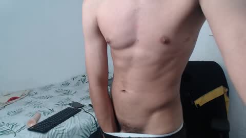 Snapshot of latinbunny7779 chatting on December 27, 2024, 3:20 am camilo online show from December 27, 2024, 3:20 am