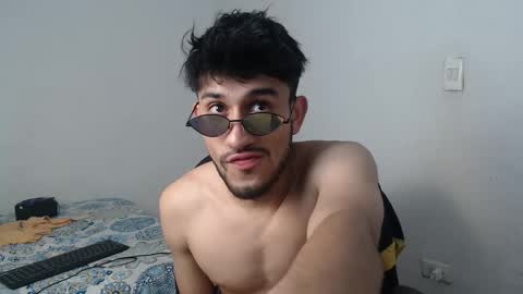 Snapshot of latinbunny7779 chatting on February 23, 2025, 10:49 am camilo online show from February 23, 2025, 10:49 am