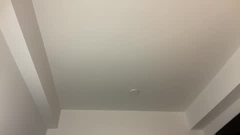 Hi -  online show from October 19, 2025, 5:52 am