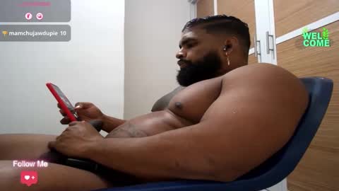 blackBear online show from February 19, 2025, 4:01 am