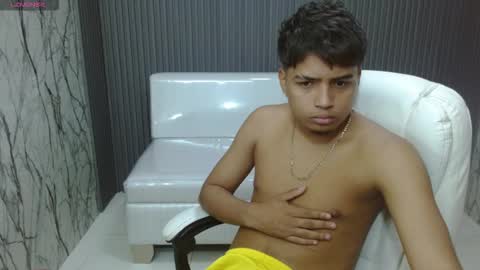 Snapshot of latinhotboy_19 chatting on October 9, 2025, 7:12 pm latinhotboy_19 online show from October 9, 2025, 7:12 pm