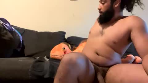 latinlover199518 online show from December 7, 2024, 9:00 pm