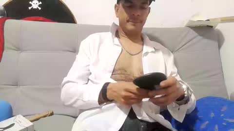 latinmartin254 online show from November 2, 2025, 7:16 pm