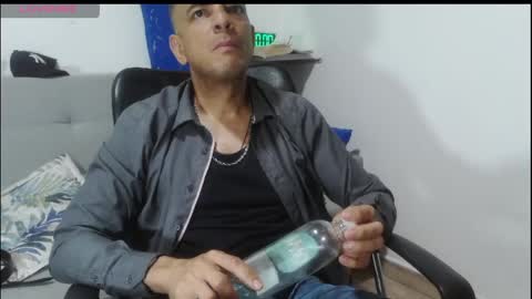 latinmartin254 online show from April 14, 2026, 1:00 am