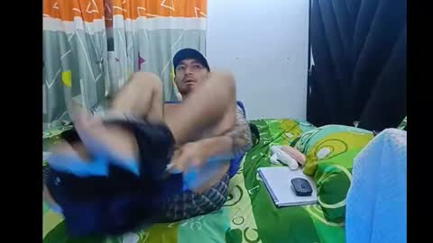 Latinxsex online show from April 9, 2026, 2:00 am