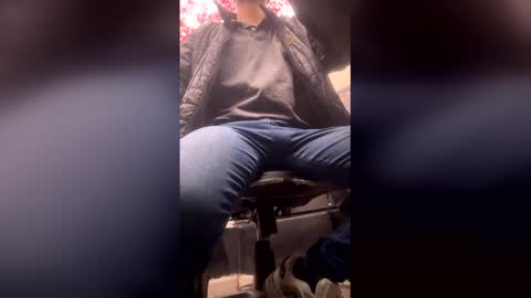 Snapshot of latinnloversxx chatting on December 2, 2025, 3:29 pm latinnloversxx online show from December 2, 2025, 3:29 pm