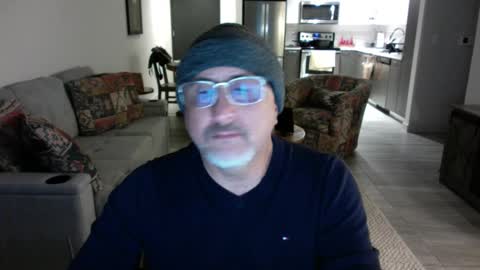 QS - INDEPENDENT MODEL online show from February 9, 2025, 4:46 am