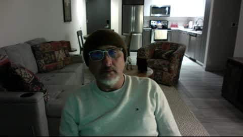 QS - INDEPENDENT MODEL online show from February 17, 2025, 2:09 am