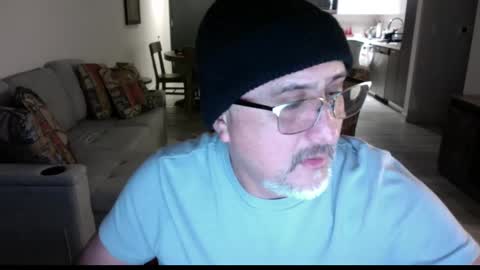 QS - INDEPENDENT MODEL online show from February 26, 2025, 6:37 am