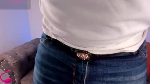 LEANDRO online show from February 7, 2026, 1:31 am