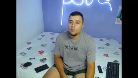 Snapshot of lau_zimmerman19 chatting on May 12, 2026, 4:09 am lau_zimmerman19 online show from May 12, 2026, 4:09 am