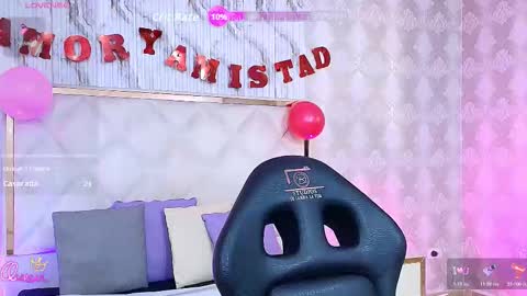 laulin_tay online show from February 19, 2026, 5:03 am