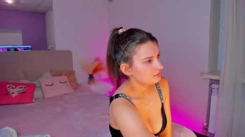 Laura online show from February 10, 2025, 12:29 pm