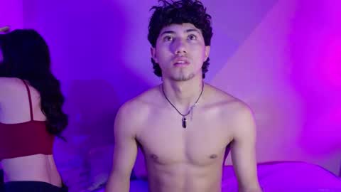 laura_and_kevin online show from September 25, 2025, 2:10 pm