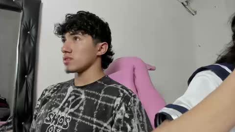 laura_and_kevin online show from January 16, 2026, 9:19 pm