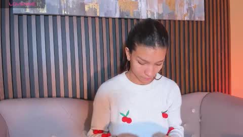 Laura online show from September 18, 2025, 1:35 pm