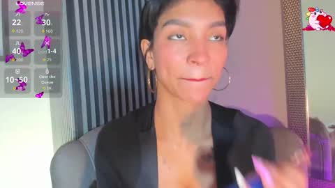 Laura online show from October 10, 2025, 11:37 pm