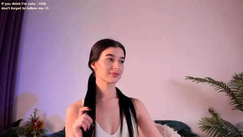 Laura online show from December 14, 2024, 9:02 pm