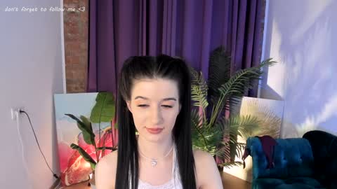 Laura online show from January 30, 2025, 11:24 pm