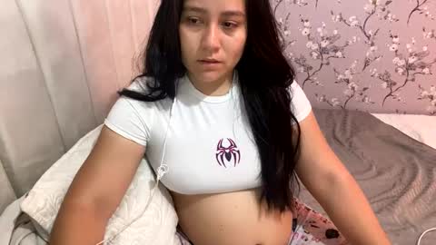 laura online show from February 3, 2025, 3:53 am