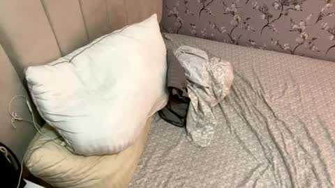 laura online show from February 27, 2025, 5:45 am